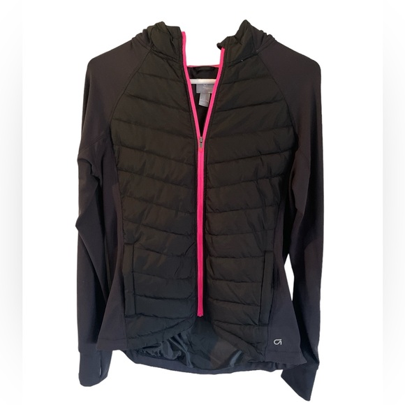 GAPFit Running hoodie 🏃‍♀️ Size M 🏃‍♀️ Black with pink zipper - Picture 1 of 3